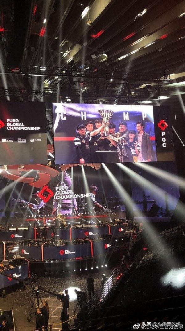 当场面在1 当场面在1