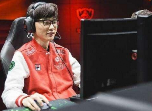 色球员的功 色球员的功