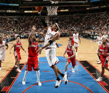 对年轻球员 对年轻球员